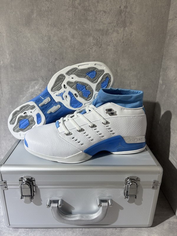 Authentic Air Jordan 17 Low “University Blue” (with suitcase)