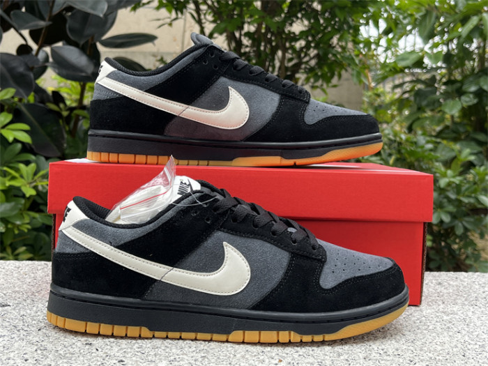 Authentic Nike Dunk Low SE Black Grey Gum