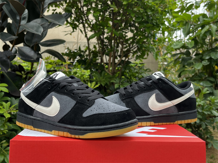 Authentic Nike Dunk Low SE Black Grey Gum