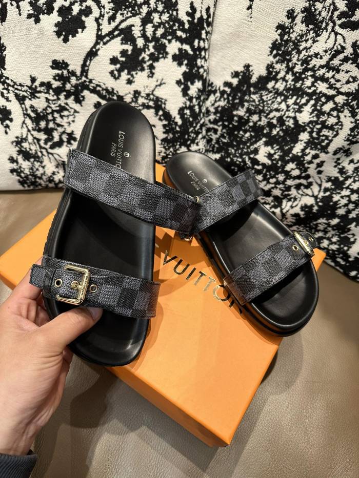 LV women Sandals 1：1 Quality-932