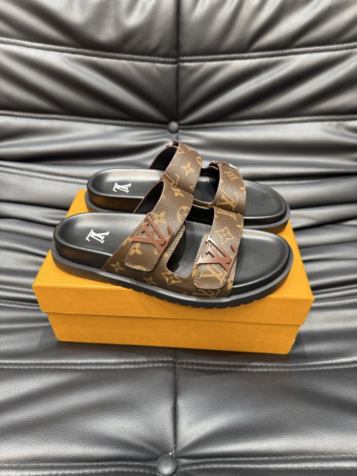 LV Sandals 1：1 Quality-983