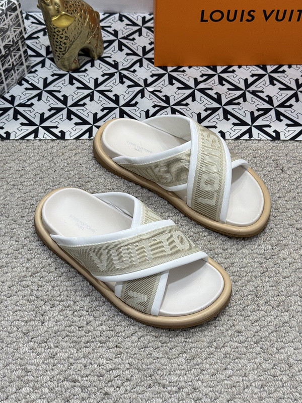 LV women Sandals 1：1 Quality-951