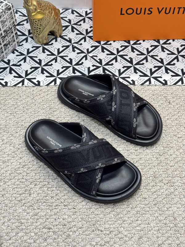 LV women Sandals 1：1 Quality-955