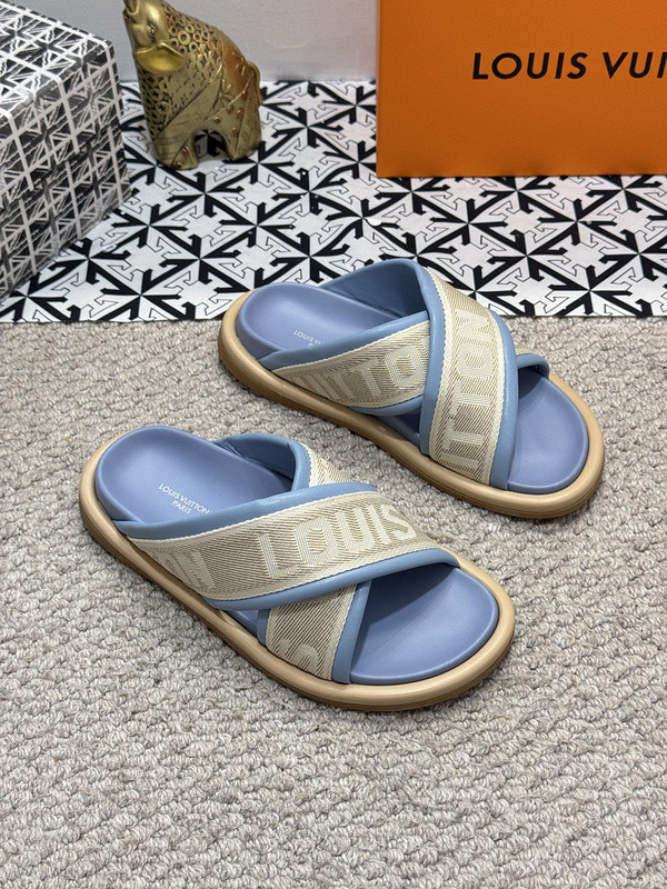 LV women Sandals 1：1 Quality-944