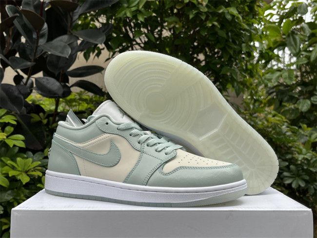Authentic Air jordan 1 Low SE “Seafoam”  GS