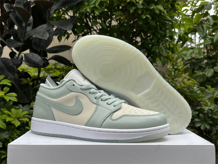 Authentic Air jordan 1 Low SE “Seafoam”  GS