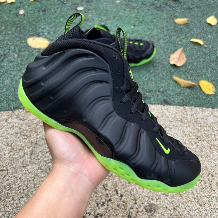 Authentic Nike Air Foamposite One “Black Volt”
