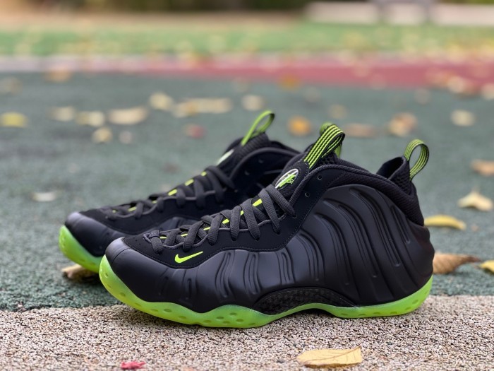 Authentic Nike Air Foamposite One “Black Volt”