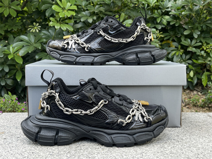 B 17FW Tripe-S High End Sneaker-642