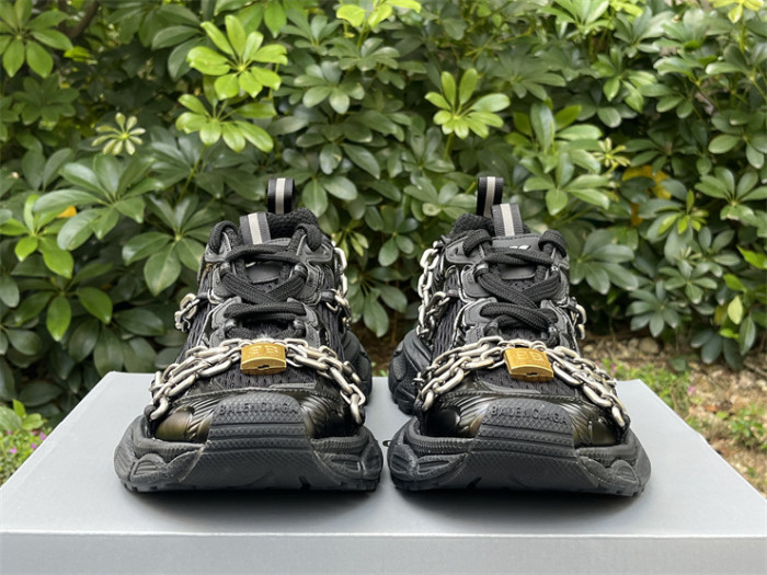 B 17FW Tripe-S High End Sneaker-642