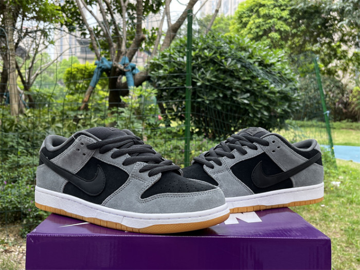 Authentic Nike SB Dunk Low Dark Smoke Grey