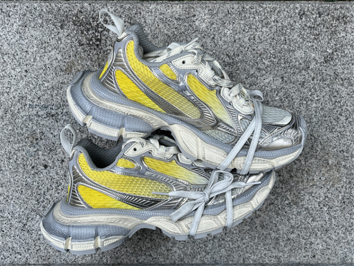 B 17FW Tripe-S High End Sneaker-643