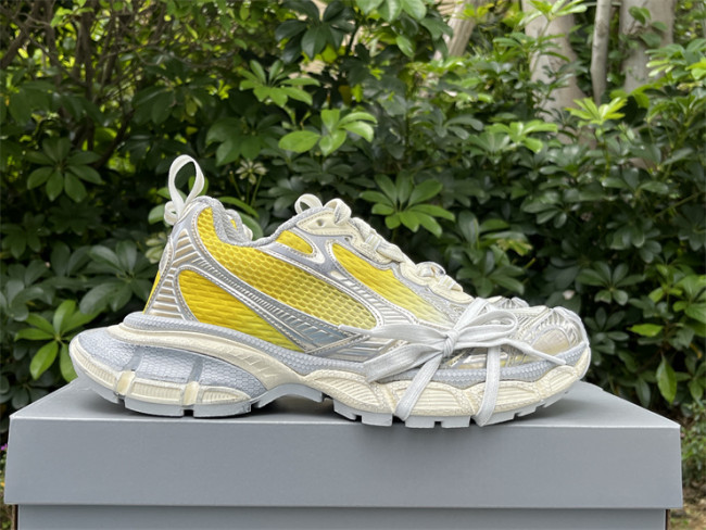 B 17FW Tripe-S High End Sneaker-643