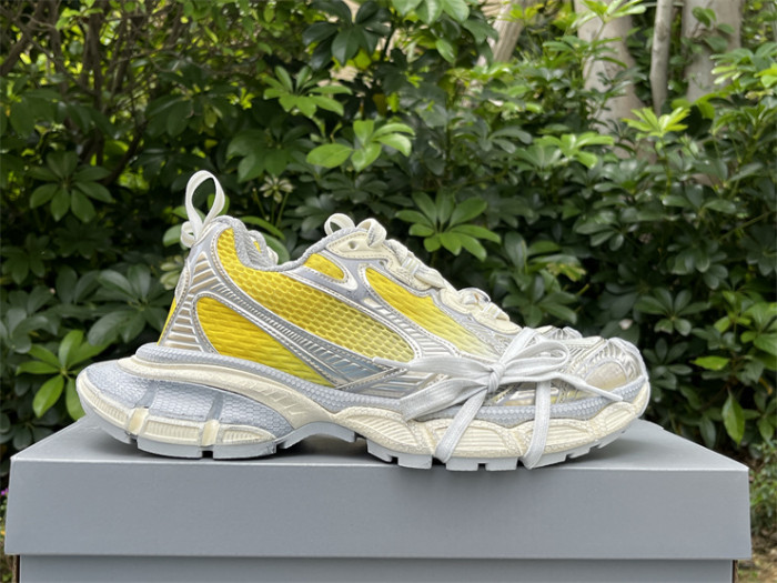 B 17FW Tripe-S High End Sneaker-643