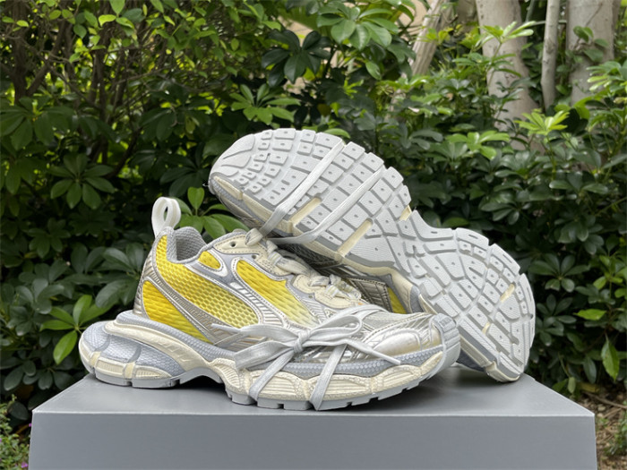 B 17FW Tripe-S High End Sneaker-643