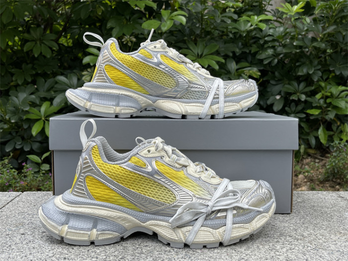 B 17FW Tripe-S High End Sneaker-643