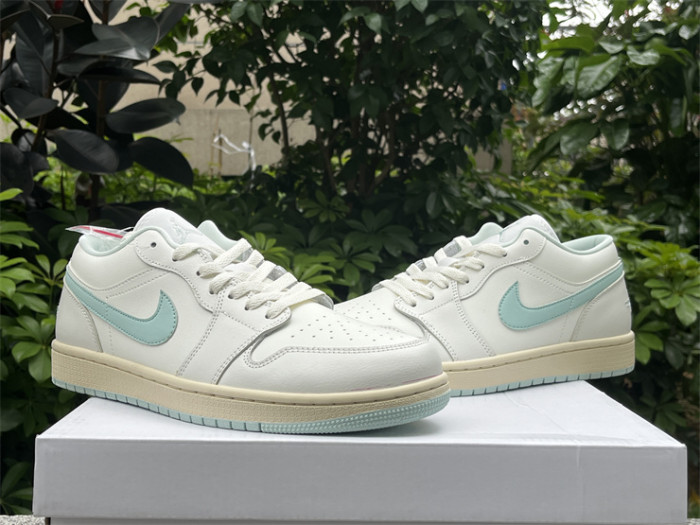 Authentic  Air jordan 1 Low Sail lgloo  Women