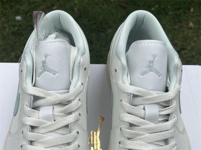 Authentic  Air jordan 1 Low Sail lgloo  Women