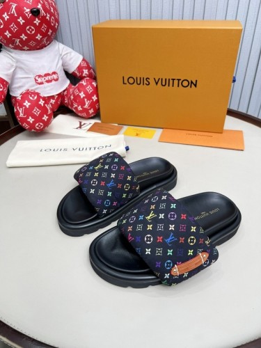LV women Sandals 1：1 Quality-1026