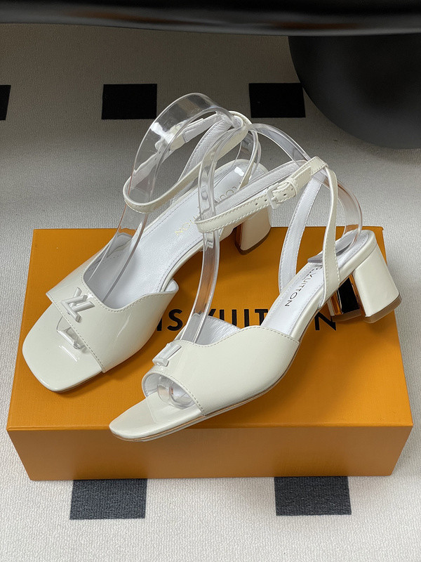 LV women Sandals 1：1 Quality-1061