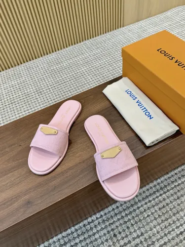 LV women slippers AAA-394