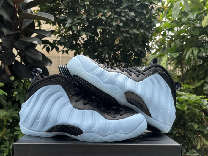 Authentic Nike Air Foamposite One  Psychic Blue