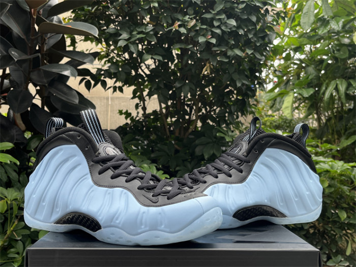 Authentic Nike Air Foamposite One  Psychic Blue