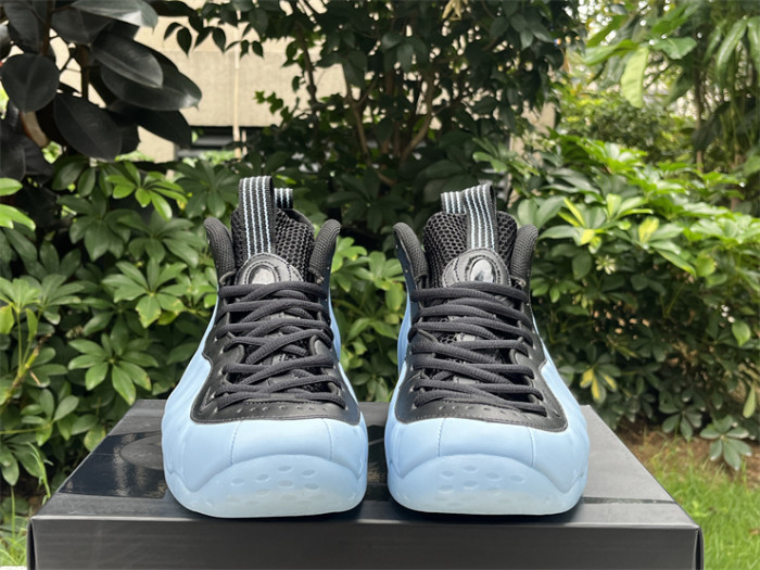 Authentic Nike Air Foamposite One  Psychic Blue