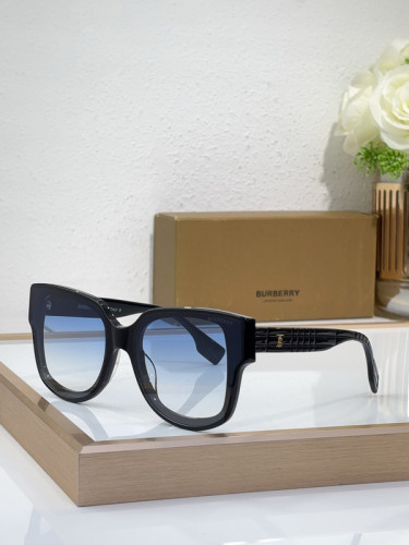 Burberry Sunglasses AAAA-3054