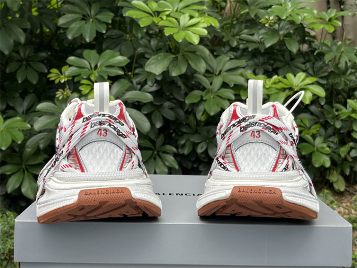 B 17FW Tripe-S High End Sneaker-645