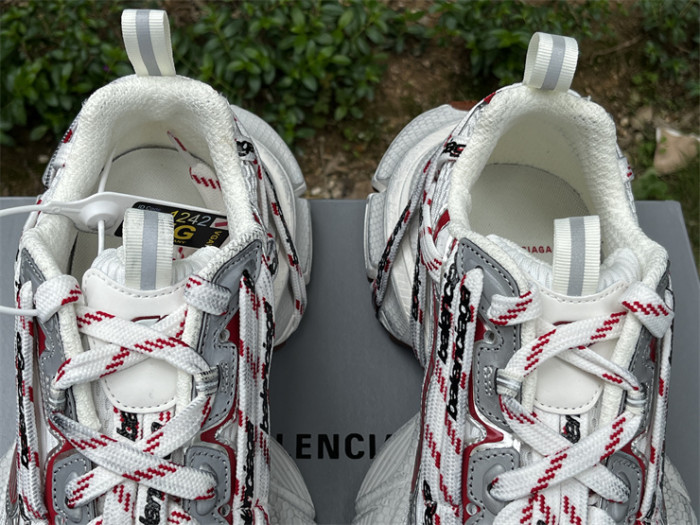 B 17FW Tripe-S High End Sneaker-645