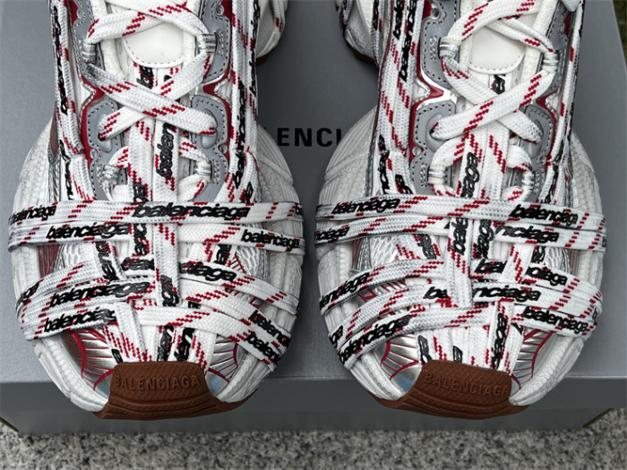 B 17FW Tripe-S High End Sneaker-645