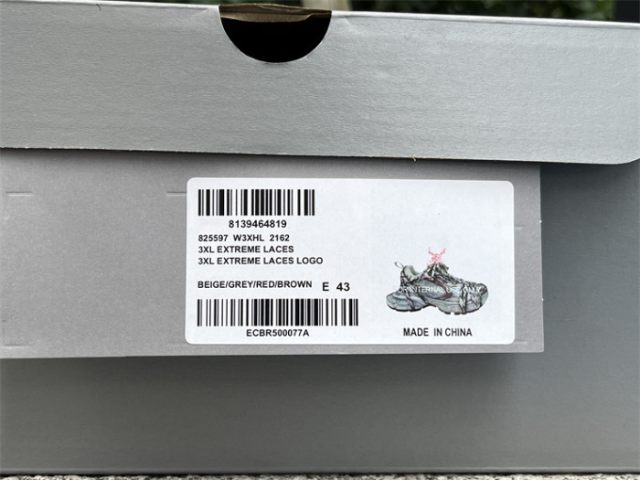 B 17FW Tripe-S High End Sneaker-645