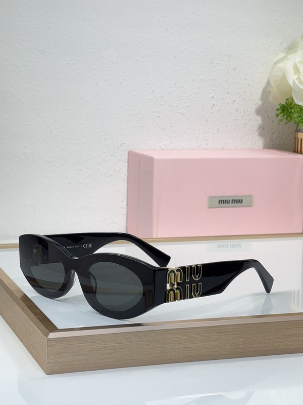 Miu Miu Sunglasses AAAA-1712