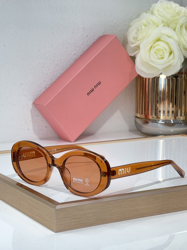 Miu Miu Sunglasses AAAA-1810