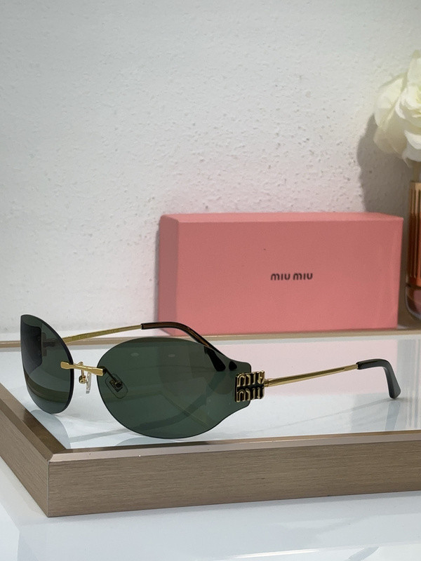 Miu Miu Sunglasses AAAA-1827