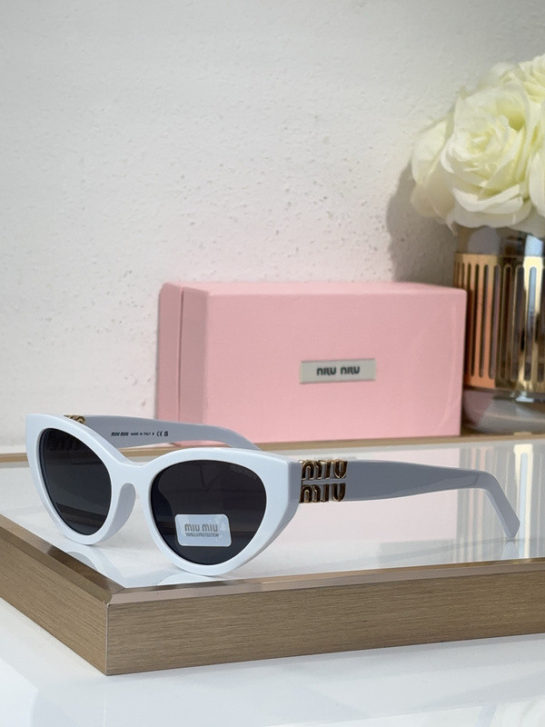 Miu Miu Sunglasses AAAA-1796