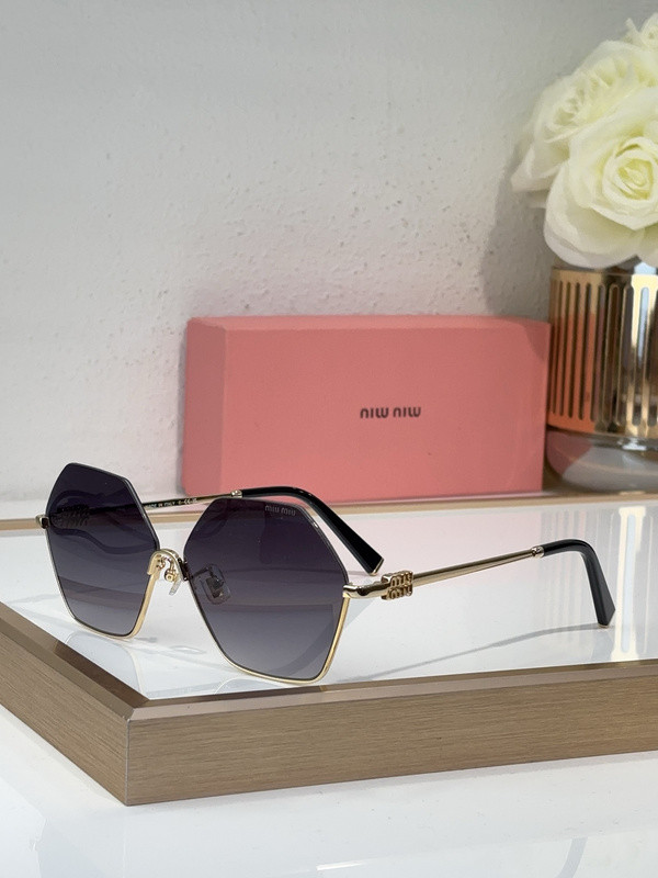 Miu Miu Sunglasses AAAA-1851