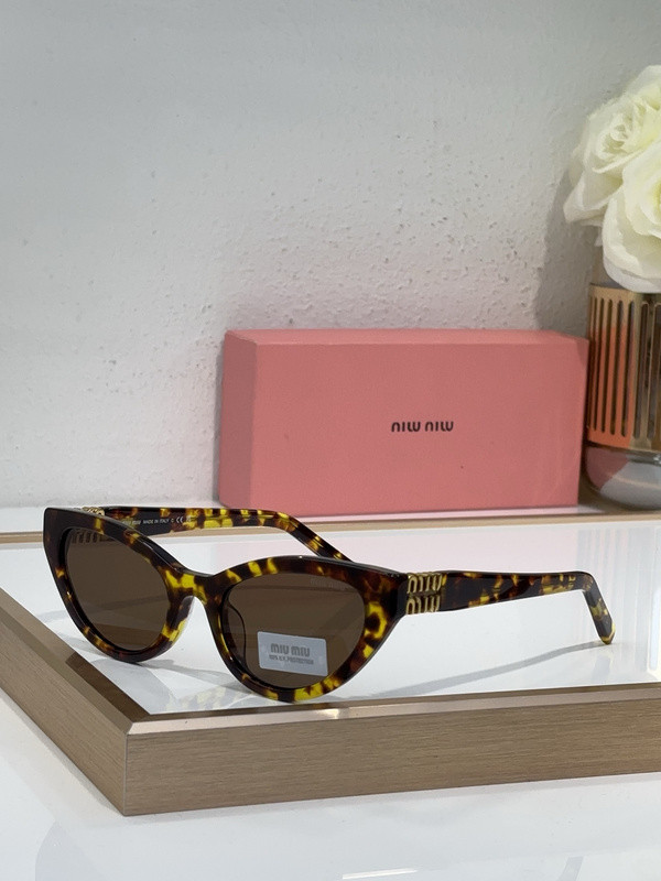 Miu Miu Sunglasses AAAA-1762