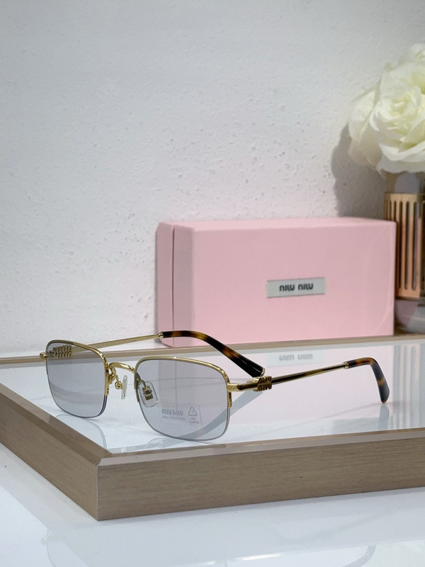 Miu Miu Sunglasses AAAA-1792