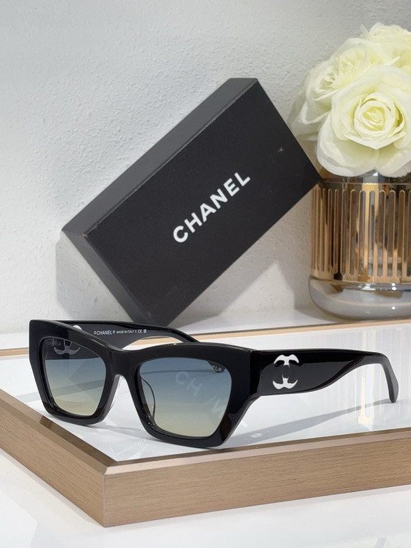 CHNL Sunglasses AAAA-5096