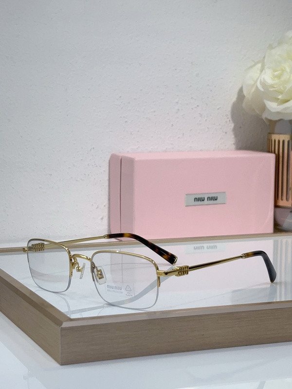 Miu Miu Sunglasses AAAA-1790