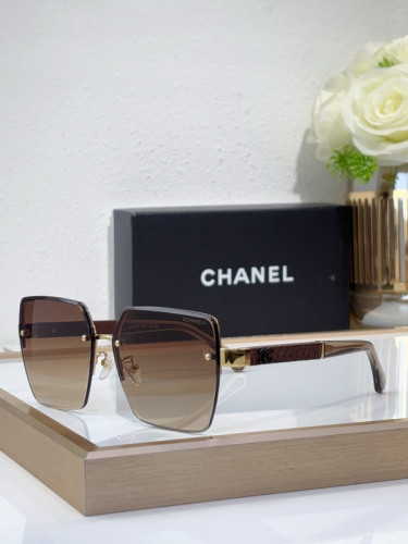 CHNL Sunglasses AAAA-5122