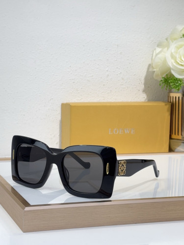 Loewe Sunglasses AAAA-667