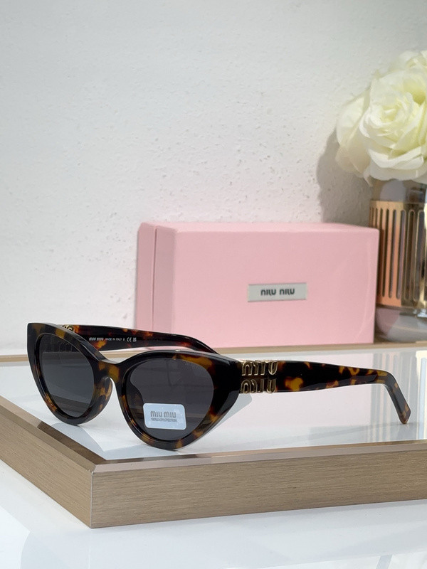 Miu Miu Sunglasses AAAA-1795