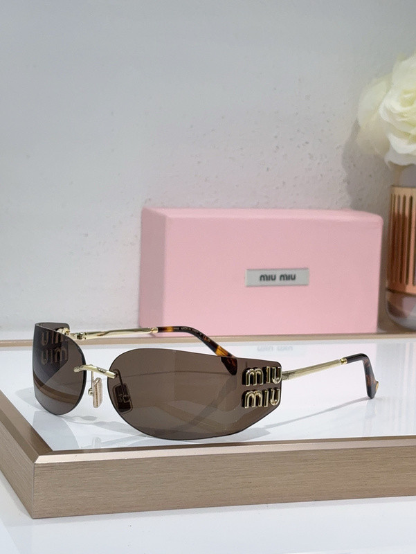 Miu Miu Sunglasses AAAA-1700