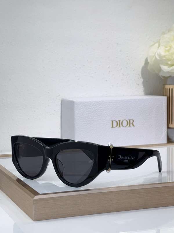 Dior Sunglasses AAAA-3369
