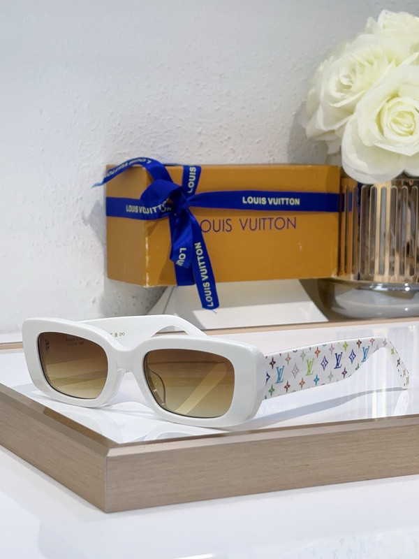 LV Sunglasses AAAA-5800