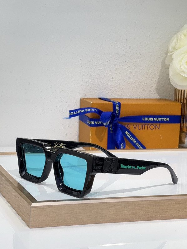 LV Sunglasses AAAA-5602