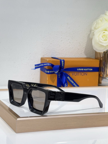 LV Sunglasses AAAA-5589